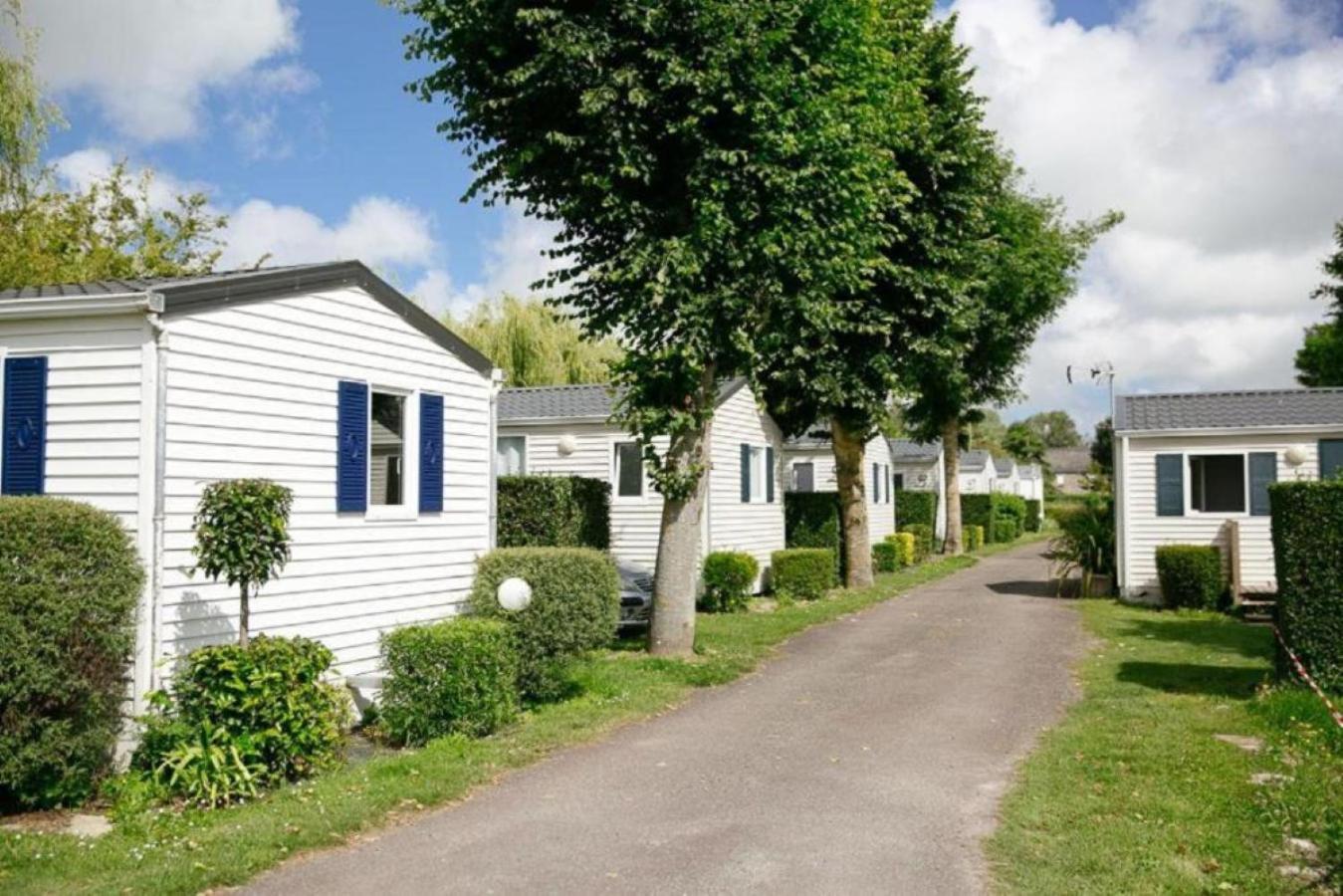 Camping Haliotis Pontorson Exteriér fotografie